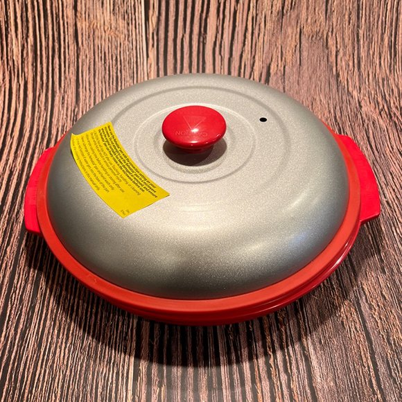 NWT Reheatza Microwave Crisper by Allstar Innovations, As Seen on TV - Picture 5 of 13